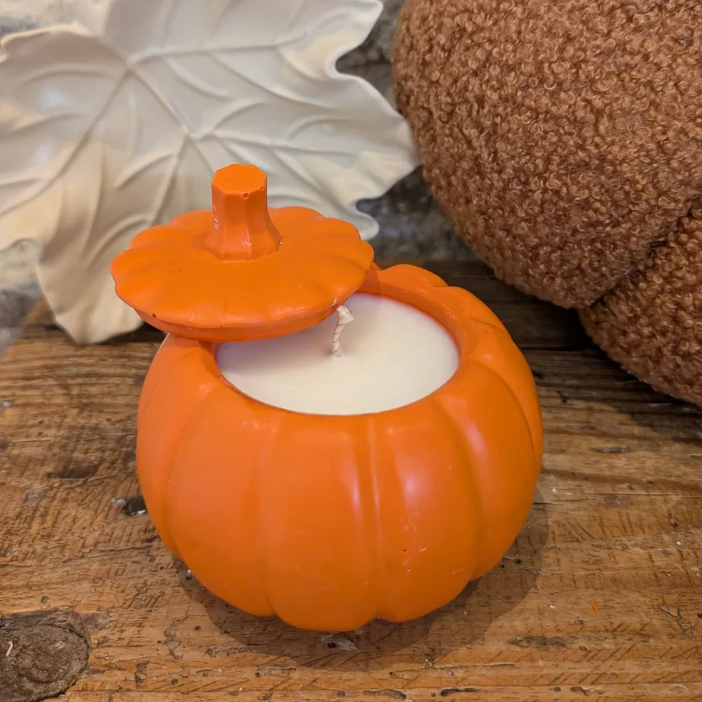 Bougie parfumée dans son pot citrouille